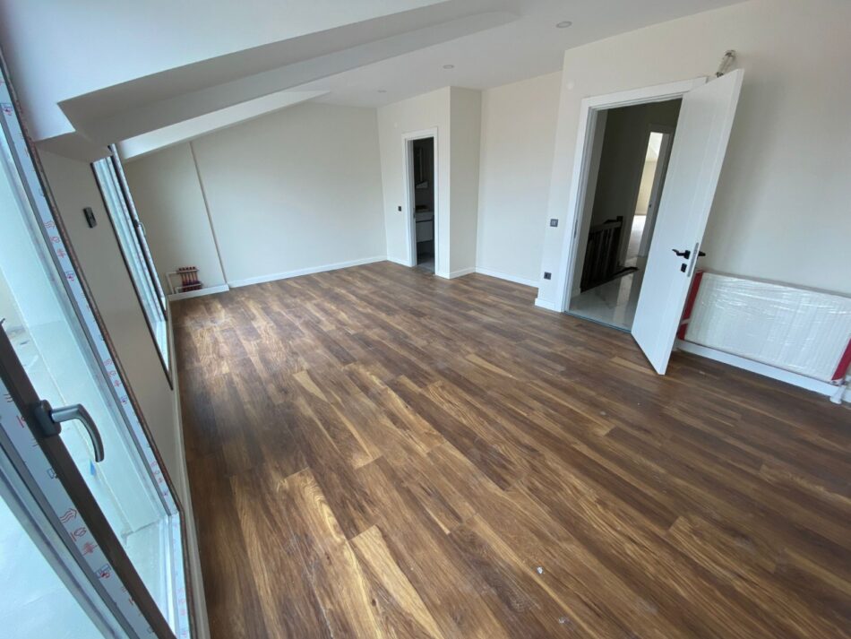 WhatsApp Image 2025-06-26 at 18.28.16 (2)