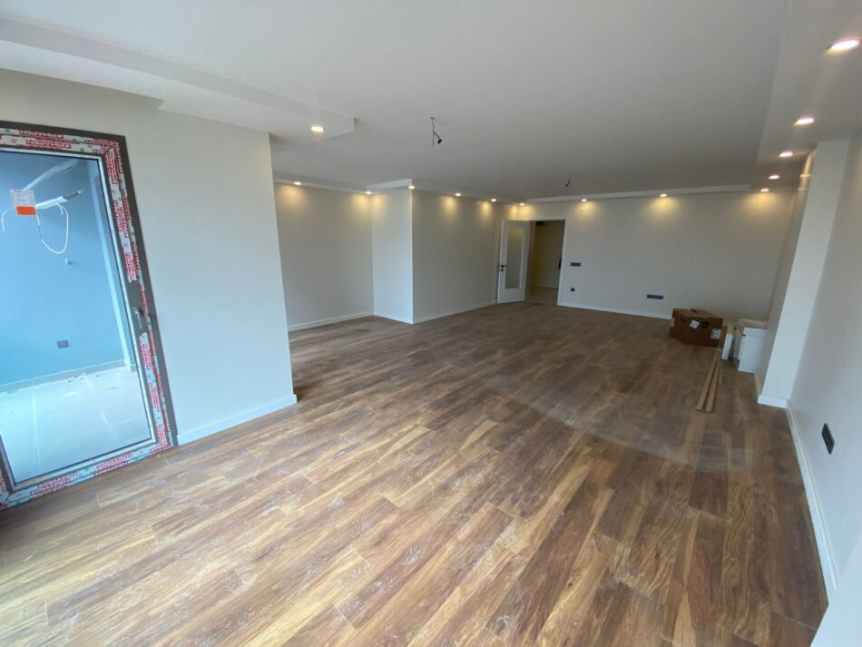 WhatsApp Image 2025-06-26 at 18.28.17 (1)